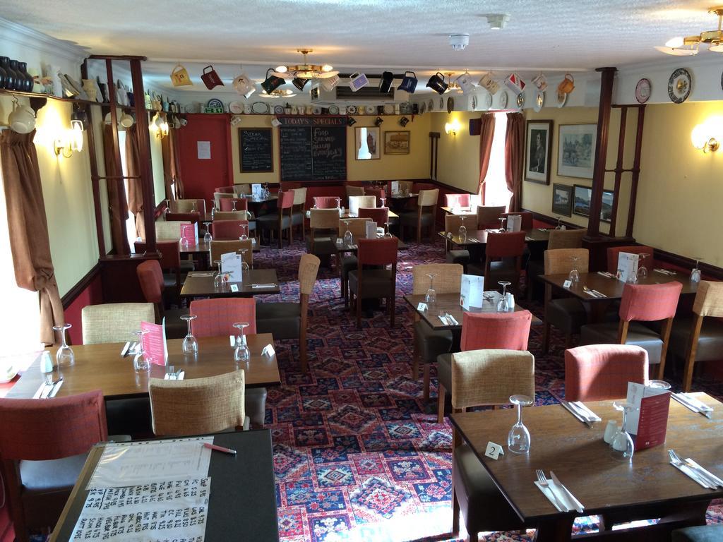 The Famous Star Hotel Moffat Extérieur photo