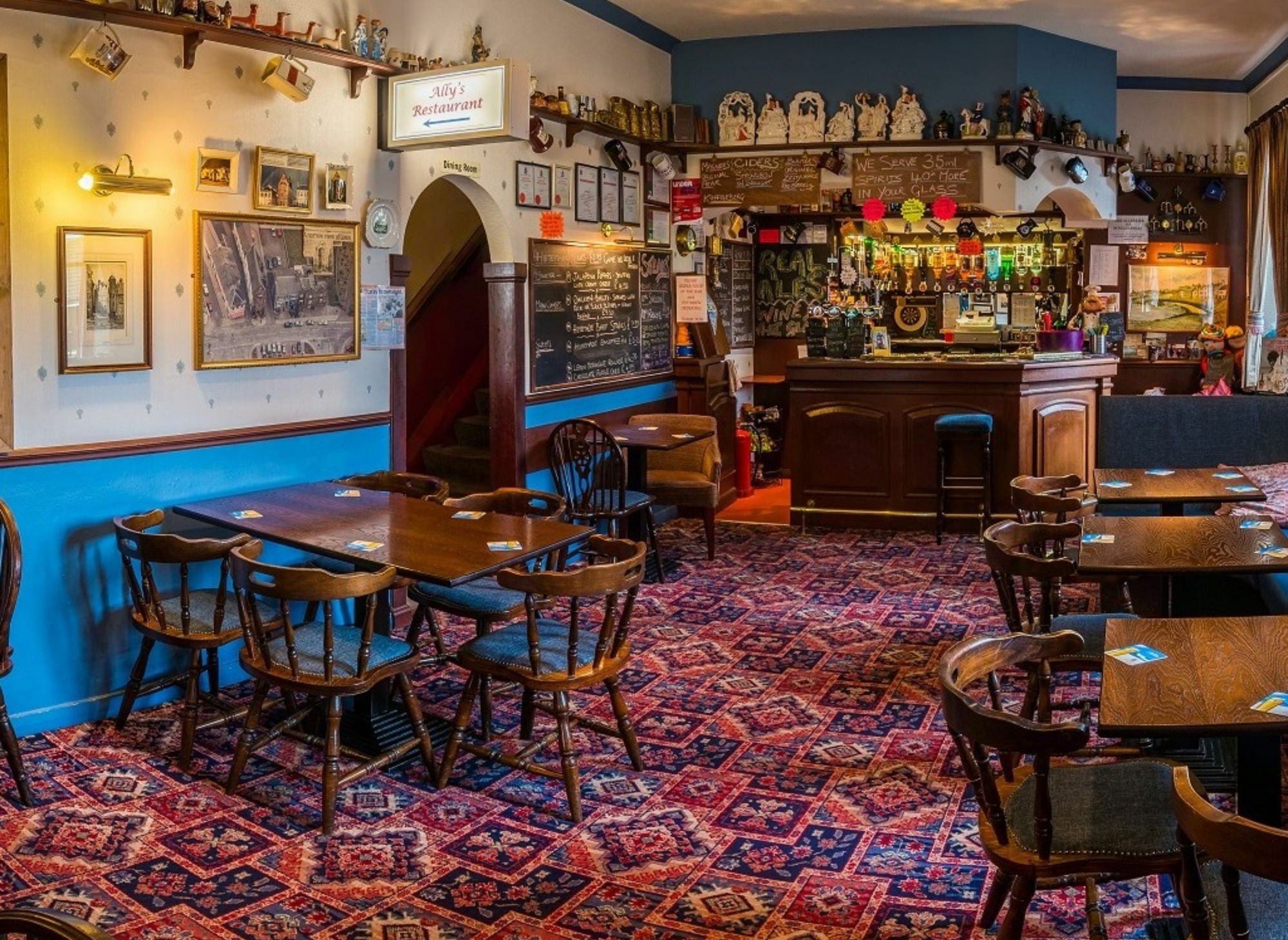 The Famous Star Hotel Moffat Extérieur photo